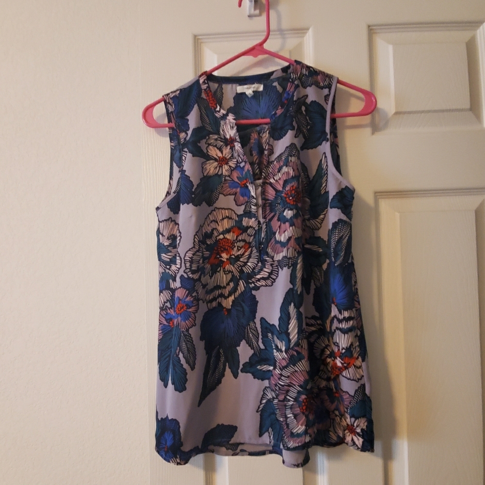 Chiffon floral tank 💜💙